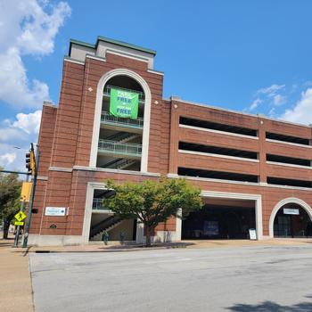 A4 story parking garage